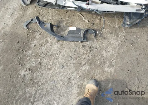 2017 Toyota Prius Three Touring z USA, uszkodzony, nr VIN JTDKARFU1H3043826